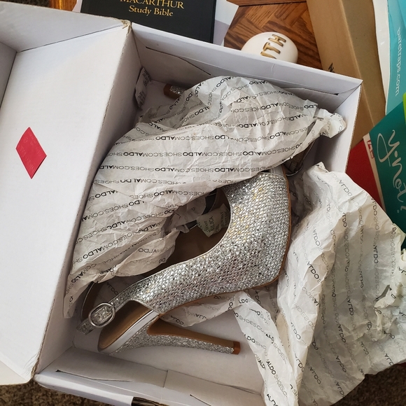 Aldo Silver Gray High Heels Sandals - Picture 11 of 11